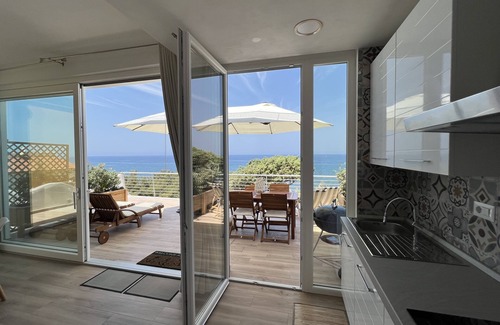 La Ciaccia Apartment | Sea side, panoramic apartment in villa, free WiFi Internet