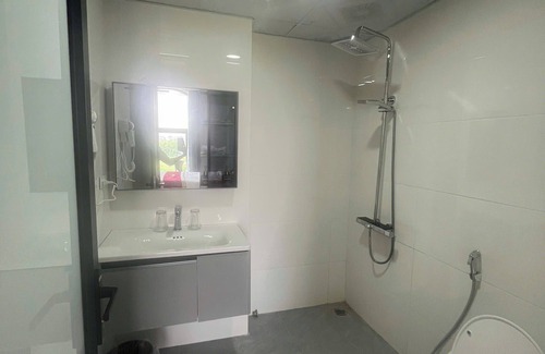 Quynh Luu Hotel | Sea Stars Bien Quynh - by BAY LUXURY