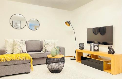 Manaba Beach Apartment | Sea Sunny View Apartment
