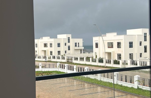 Stone Town House | Sea view, 3-bedrooms in fabulous Zanzibar with AC, WiFi and 24 hr security