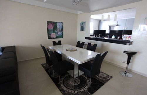 Mnar Apartment | sea view apartment
