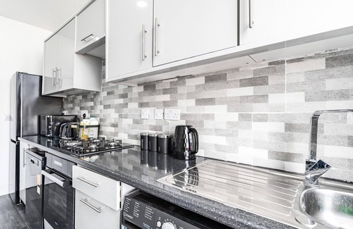 South Shore Cottage | Sea View Apartment One - UK36846