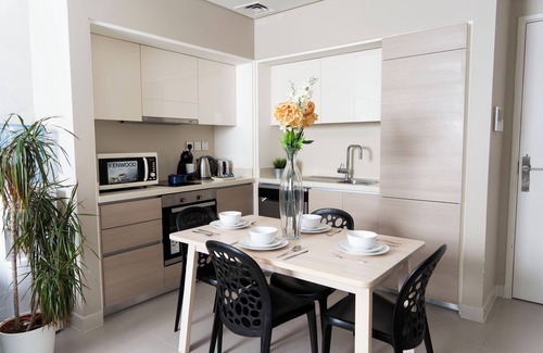 Muharraq Apartment | Sea view & Beach-Access, long-stay 1BR Apartment.
