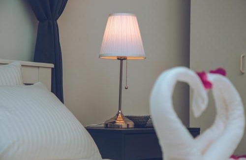 Kerr Serign Apartment | Sea view beach apartment