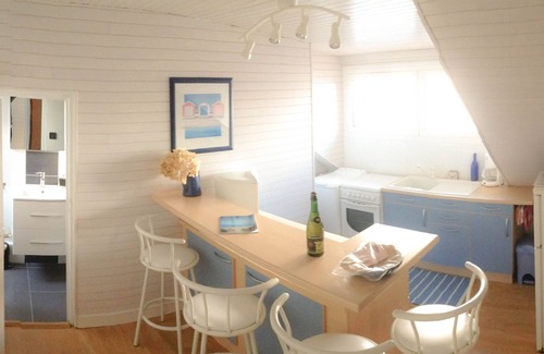 Larmor-Plage Apartment | Sea view Larmor-Plage apartment by the sea