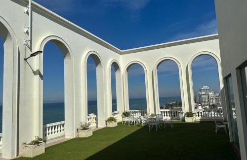 Mount Lavinia Apartment | Sea View Luxury 2 Bedroom Apartment in Mount Lavinia