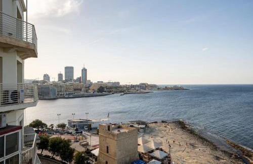 Tower Road Apartment | Sea View Luxury Haven Living & 3Bedrooms Seafront