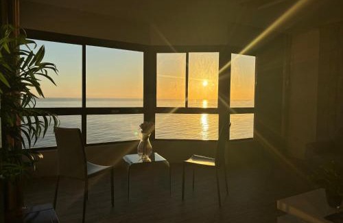 Tower Road Apartment | Sea View Luxury Haven Living & 3Bedrooms Seafront