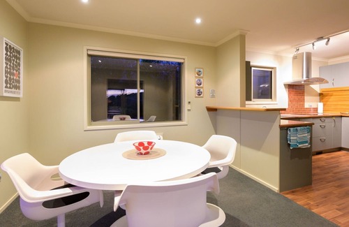 Atawhai House | Sea Views and Sunsets in Nelson
