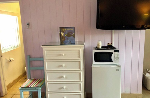 Rock Harbor Hotel | Seafarer Key Largo
