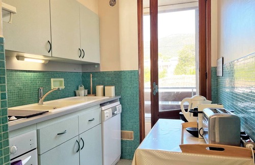 Cavaliere Beach Apartment | Seafront Apartment 2 rooms - Sleeps 5 - Le Lavandou
