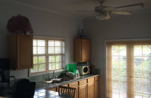 Spanish Wells House | Seafront, Spanish wells , Russell Island, Spanish Wells, Eleuthera, water access