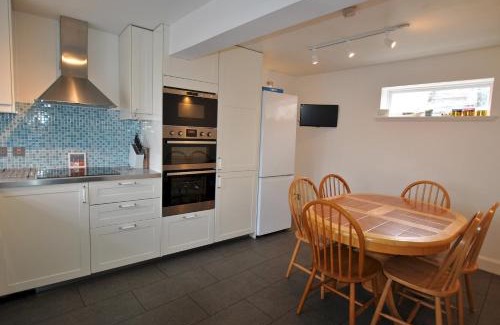 Pittenweem House | Seaglass Cottage-family friendly home in East Neuk