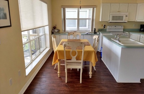 Cedar Key Apartment | Seahorse Landing