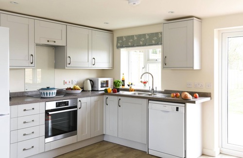 Horsey Cottage | Seal Cottage, Horsey. Minutes to Horsey Gap seal colony & Norfolk Broads