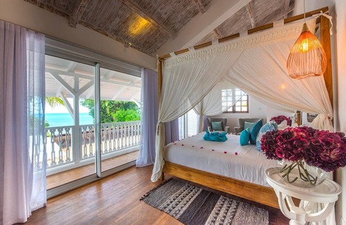 Pointe aux Canonniers Hotel | Seapoint Boutique Hotel
