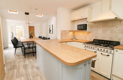Muston Cottage | Seascape Villa