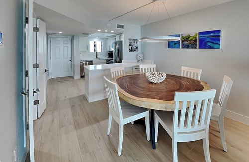 Mid Island Condo | Seaside 405 | Gulf-Front Condo, Renovated, Stunning Views + Beach Access!