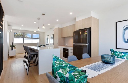 Apollo Bay Apartment | SEASIDE APARTMENT 5 - New listing 2021