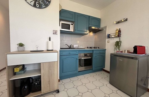Saint-Trojan-les-Bains Apartment | Seaside Apartment with Ocean View, Forest Proximity, and Wifi for 4 in Saint-Trojan-les-Bains
