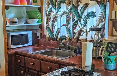 Antoneys Cay Bed & Breakfast | Seaside Inn