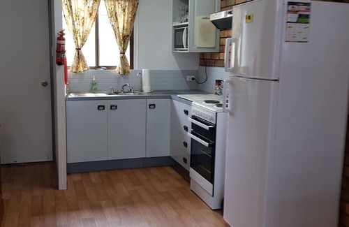 Kangaroo Island Apartment | Seaside Lodge in Esplanade in Buller St. Kingscote-Sale now-Cheapest in K.I.