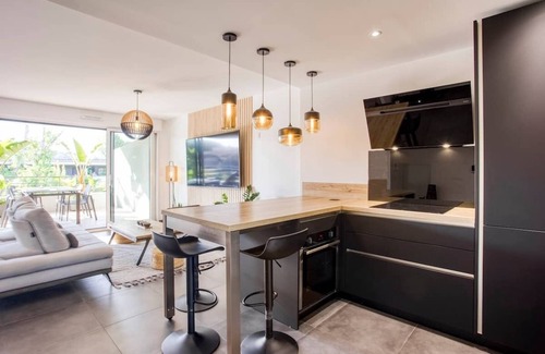 Villeneuve Loubet Beach Apartment | Seaside Loft with Private Rooftop 5* Listed