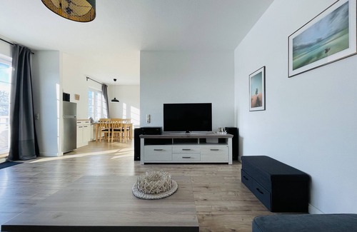 Hohen Wieschendorf Apartment | Seaside - Relaxed break in the manor house on the Baltic Sea