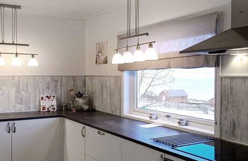 Lyngen House | Seaside Retreat in Lyngen-By Traum