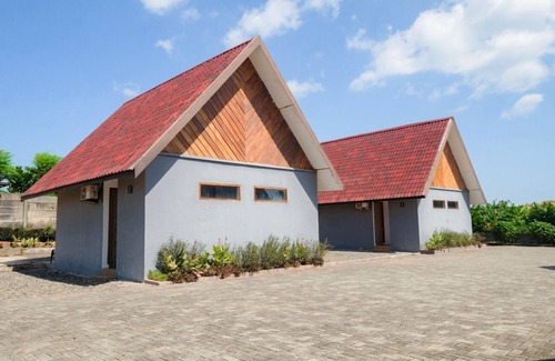 Pameungpeuk Cottage | Seaside Sayang Heulang by Sinergi