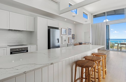 Sunrise Beach Apartment | Seaside Serenity: Oceanview Retreat at Sunrise Beach