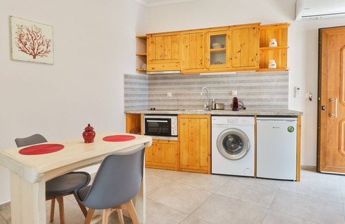 Skala Eresou Apartment | Seaside Studio with Parking Steps from the Beach