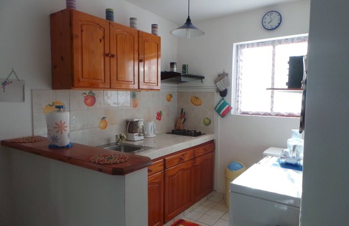 Malendure Cottage | seasonal rental cottage, stunning views; lovely covered terrace, jar