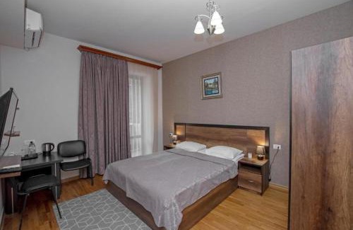 Kentron Hotel | Seasons Boutique Hotel
