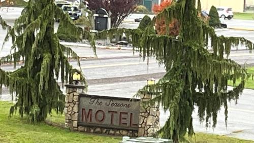 Morton Hotel | Seasons Motel