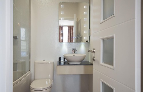 Bexhill-on-Sea Bed & Breakfast | Seaspray Rooms