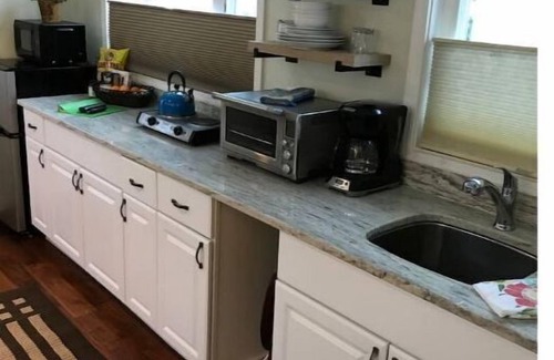 Brighton House | Seattle’s Tiny Home. Easy City Access!