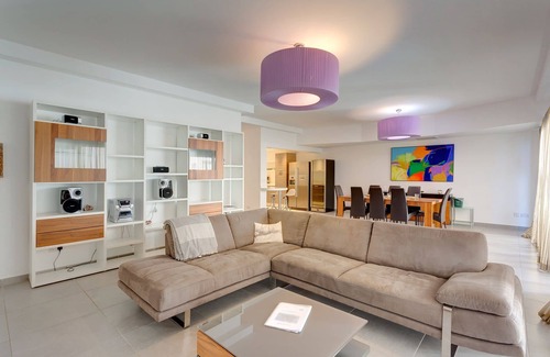 Sliema Apartment | Seaview Apartment In Fort Cambridge, Sliema