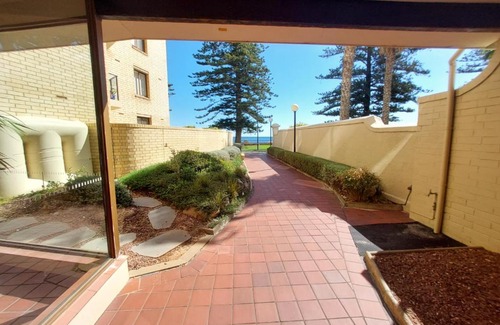 Glenelg Apartment | Seaview Escape Glenelg