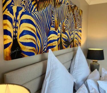 La Lucia Bed & Breakfast | Seaview Manor Exquisite Bed & Breakfast