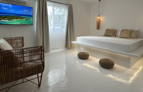 Basdiot Villa | Seaview Villa w/breakfast. Convenient location. Private dipping pool.