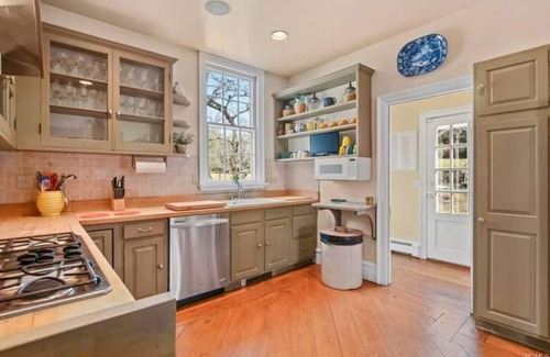 Pound Ridge House | Secluded 4BR Estate w/Pool, Gardens & Trails, Bedford/Pound Ridge, NY