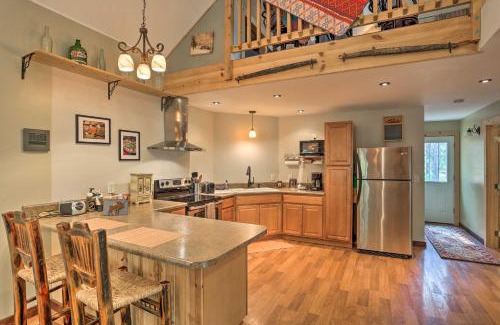 Casper House | Secluded Casper Mtn Cabin Fire Pit, 12 Mi to Town
