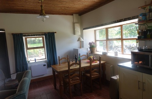 Gortahork House | Secluded cottage in stunning mountain scenery near village