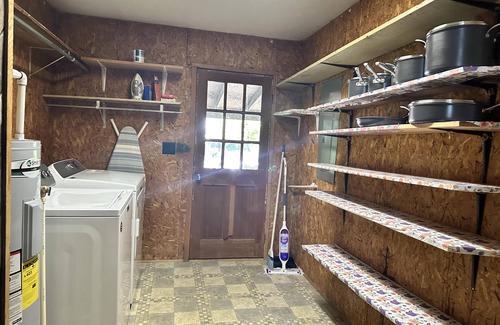 Stanton Cabin | Secluded Large Group Authentic Cabin with fishing, a hot tub and wi-fi