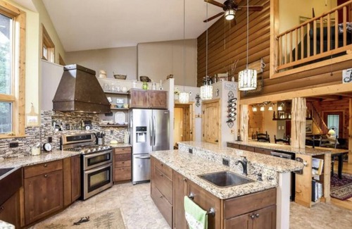Catalpa Cabin | Secluded log cabin home located on 13 acres with salt water pool & jacuzzi.