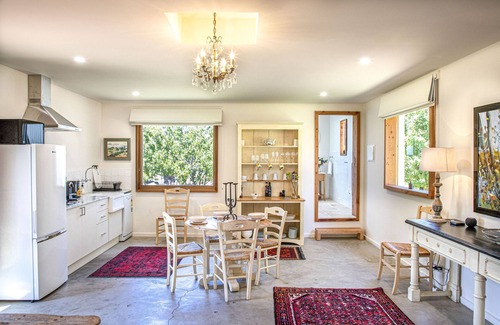 Port Elliot Cottage | Secluded Seaside Retreat - Premium Luxury Accommodation