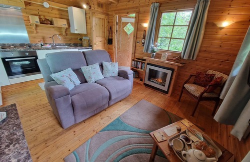 Truro Cottage | Secluded Swedish Lodge in Private Lakeside Gardens