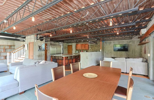 Manchester-by-the-Sea Villa | Secluded 20 acre 10BR ultra contemporary retreat