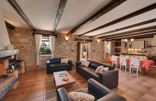 Tinjan Villa | Secluded Villa, large refreshing pool, tranquility, family&pet friendly